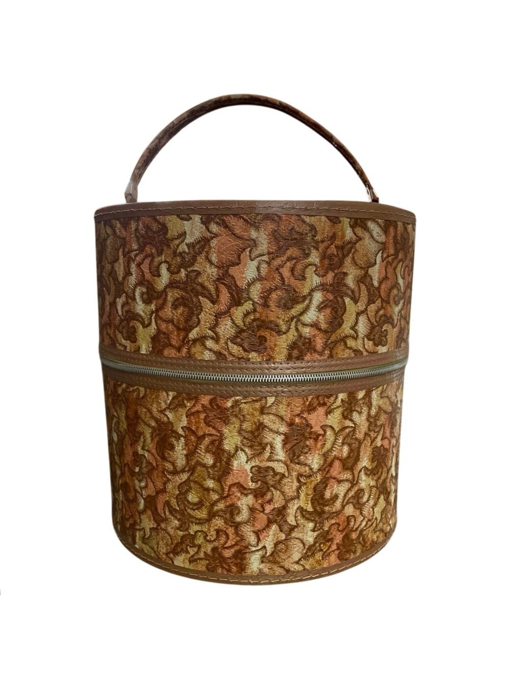 Vintage Hat Box Large Wig Train Case Luggage Round Zippered Classic Grannycore